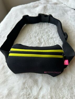 MyTagalongs Fitness Running Waist Belt Neon Green  